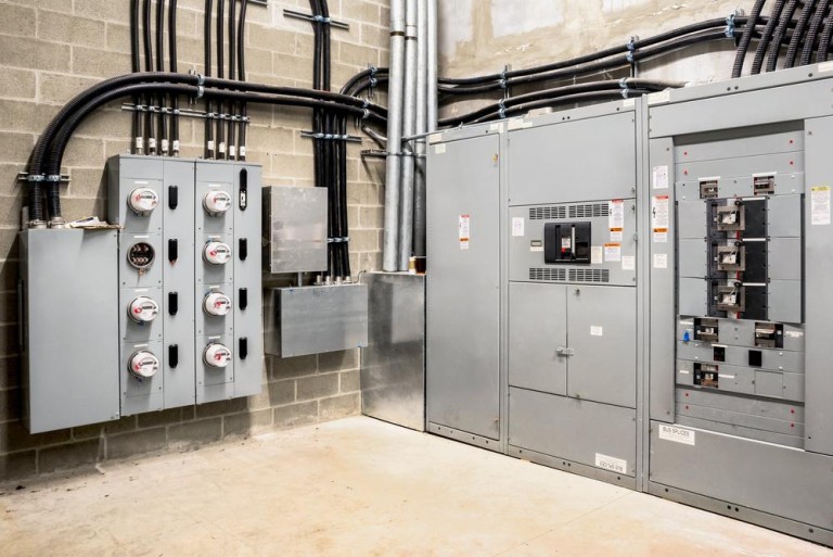 Câblage informatique à Lavoux, bien structurer votre réseau